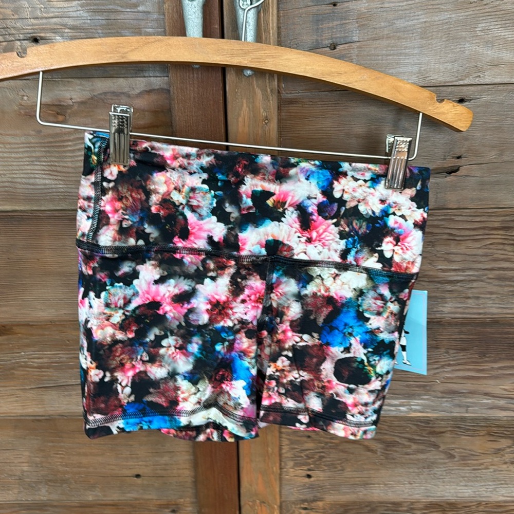 FLEO women's XS athletic/gymnastics/tumbling  shorts Floral PowerNWT